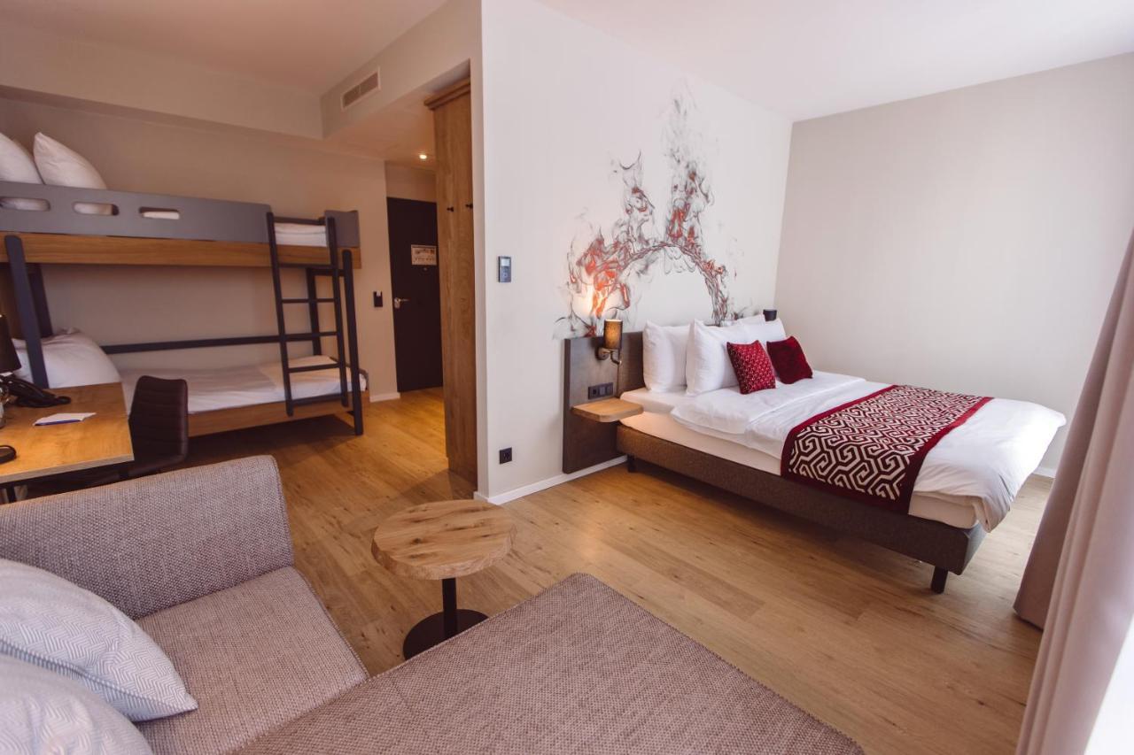Hotel Libertas Elements Pure Merzhausen Extérieur photo